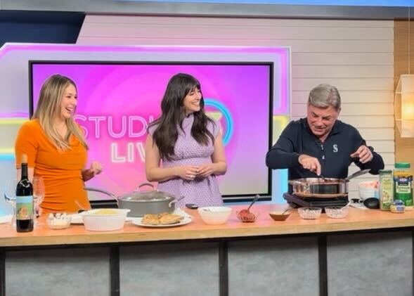 Emerald Eats: Rick Rizzs makes chicken cacciatore on Studio 13 Live