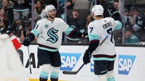 Shane Wright scores in return to Seattle Kraken lineup in 4-2 win over Sharks